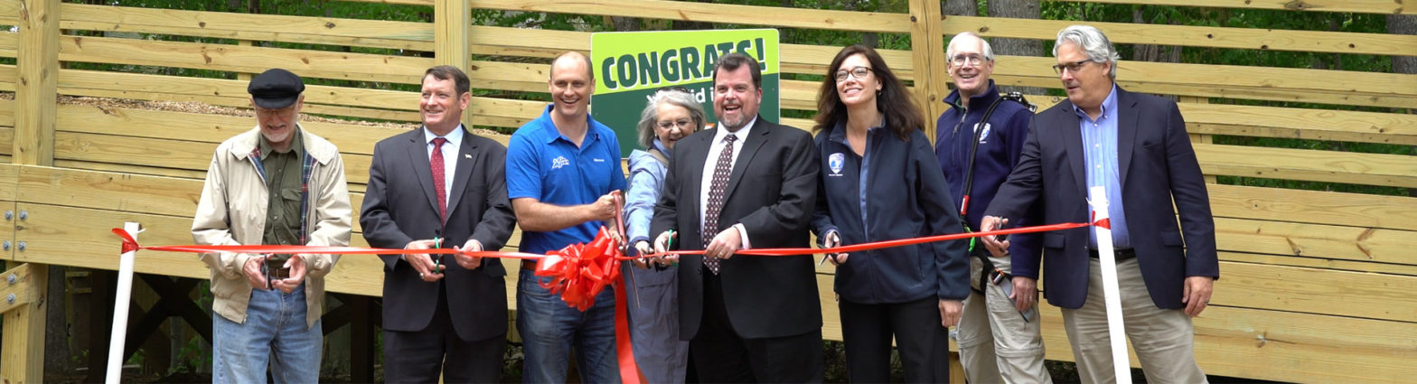 Go Ape Treetop Adventure Managing Director at ribbon cutting ceremony for a Go Ape Treetop Adventure and Treetop Journey course in Springfield Virginia
